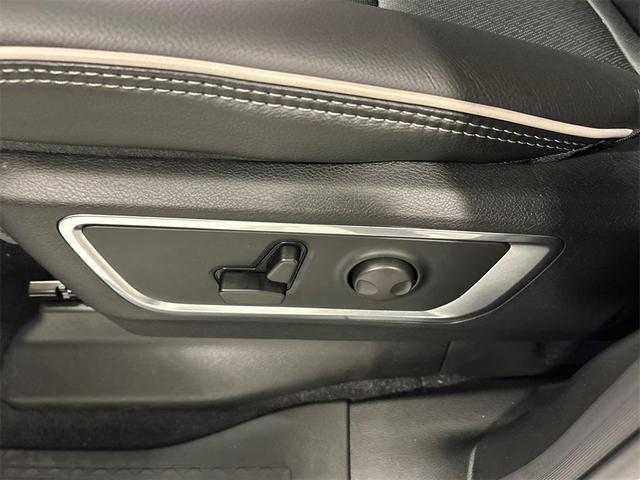 Photo of 2026 Bright White Clearcoat RAM 1500