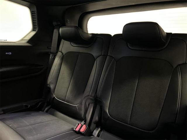 Photo of 2023 Silver Zynith Jeep Grand Cherokee L