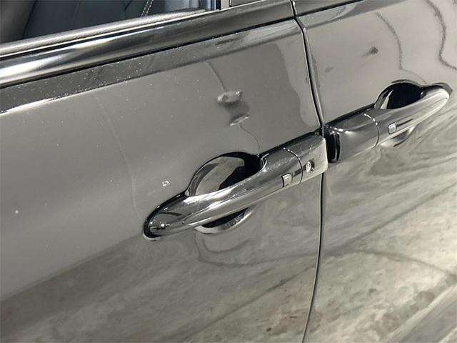 Photo of 2024 Diamond Black Chrysler Pacifica Hybrid