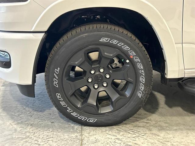 Photo of 2025 Bright White Clearcoat RAM 1500