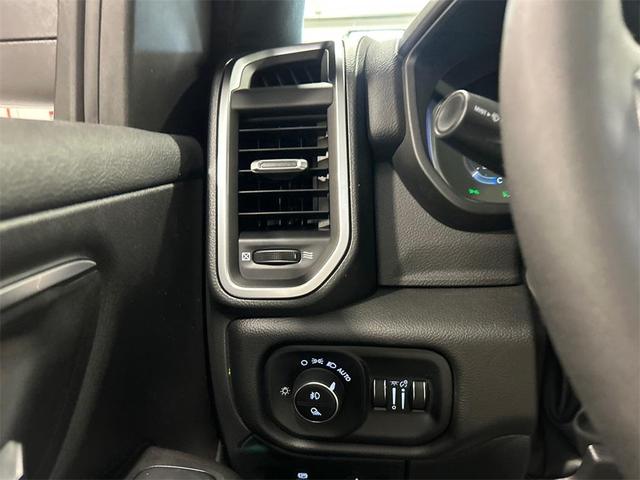 Photo of 2025 Diamond Black RAM 1500