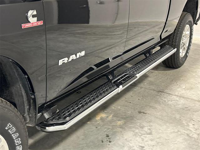 Photo of 2025 Diamond Black RAM 2500