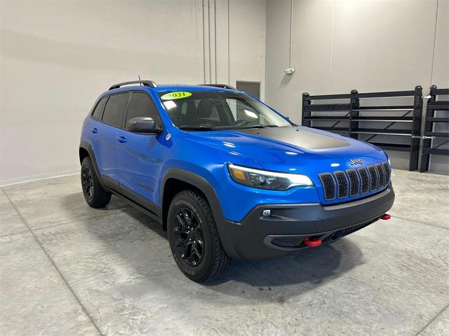 Photo of 2021 Hydro Blue Pearlcoat Jeep Cherokee