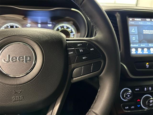 Photo of 2021 Hydro Blue Pearlcoat Jeep Cherokee