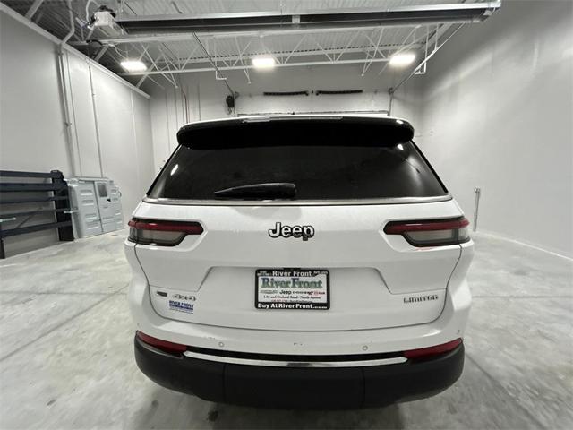 Photo of 2021 Bright White Clearcoat Jeep Grand Cherokee L