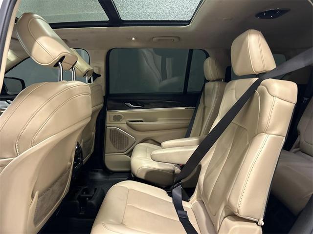 Photo of 2021 Bright White Clearcoat Jeep Grand Cherokee L
