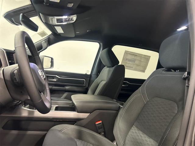 Photo of 2025 Granite Crystal Clearcoat Metallic RAM 1500