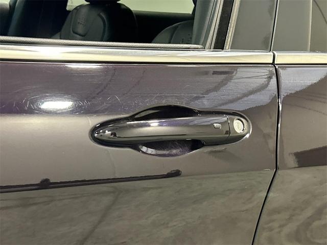 Photo of 2021 Sangria Metallic Jeep Cherokee