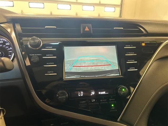 Photo of 2018 Blue Toyota Camry