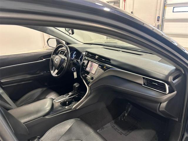 Photo of 2018 Blue Toyota Camry