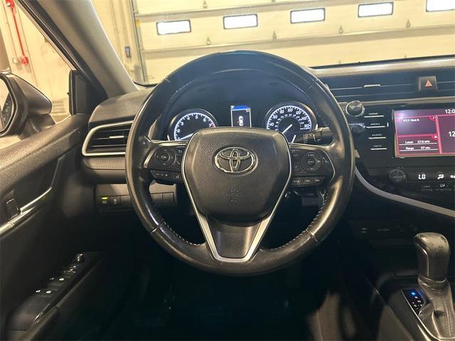 Photo of 2018 Blue Toyota Camry