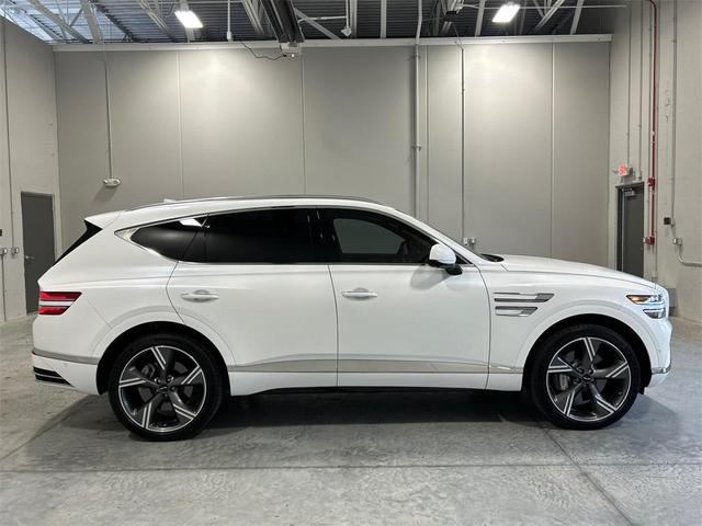 Photo of 2025 Uyuni White Genesis GV80