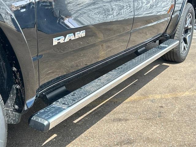 Photo of 2025 Diamond Black RAM 1500