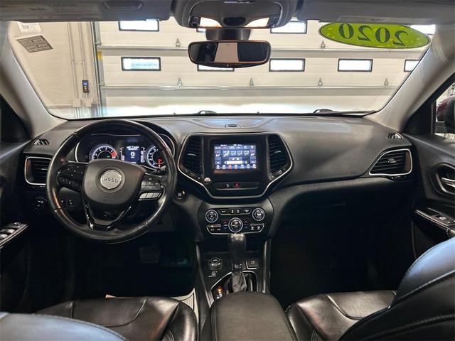 Photo of 2020 Velvet Red Pearlcoat Jeep Cherokee