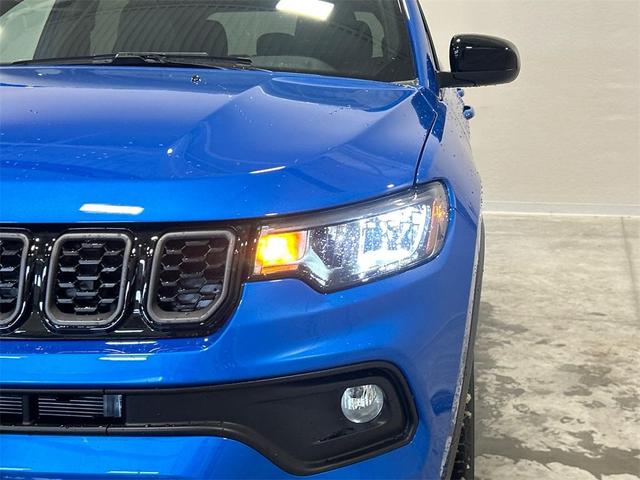 Photo of 2025 Hydro Blue Pearlcoat Jeep Compass