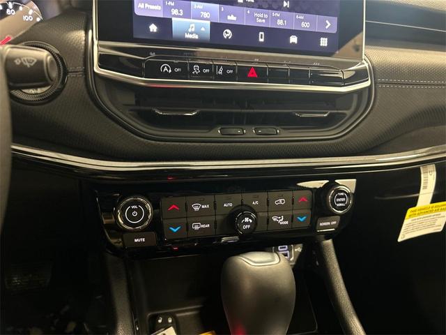 Photo of 2025 Hydro Blue Pearlcoat Jeep Compass