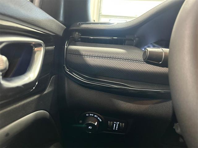 Photo of 2025 Hydro Blue Pearlcoat Jeep Compass