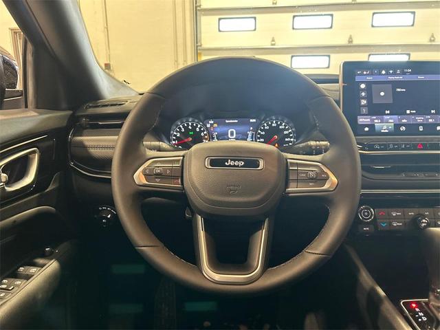 Photo of 2025 Hydro Blue Pearlcoat Jeep Compass