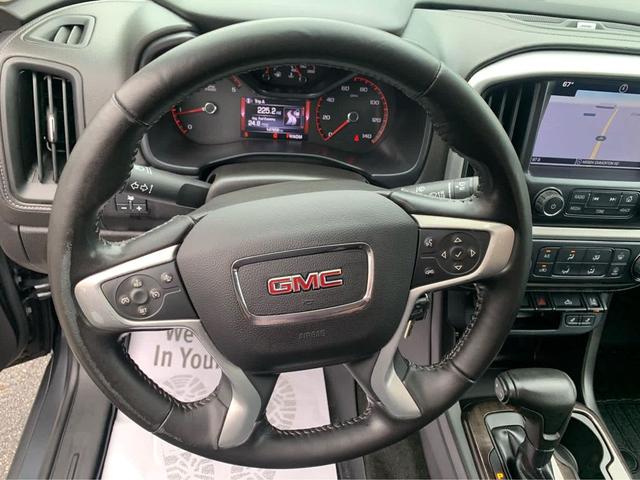 Photo of 2016 Cyber Gray Metallic GMC Canyon