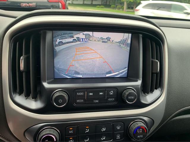 Photo of 2016 Cyber Gray Metallic GMC Canyon