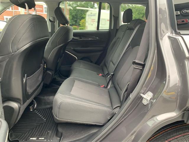 Photo of 2022 Baltic Gray Metallic Clearcoat Jeep Grand Cherokee