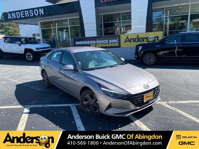 Photo of 2023 Fluid Metal Hyundai ELANTRA