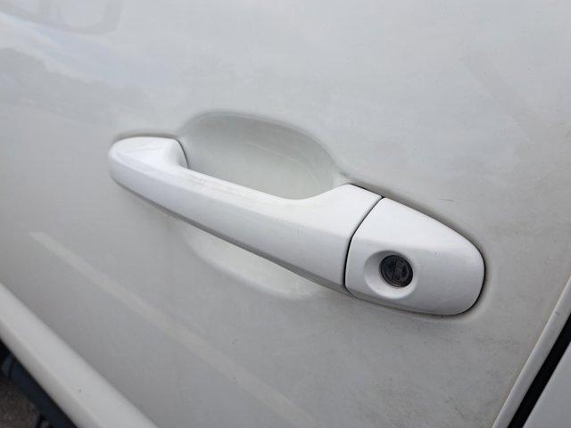 Photo of 2021 Super White Toyota Tacoma