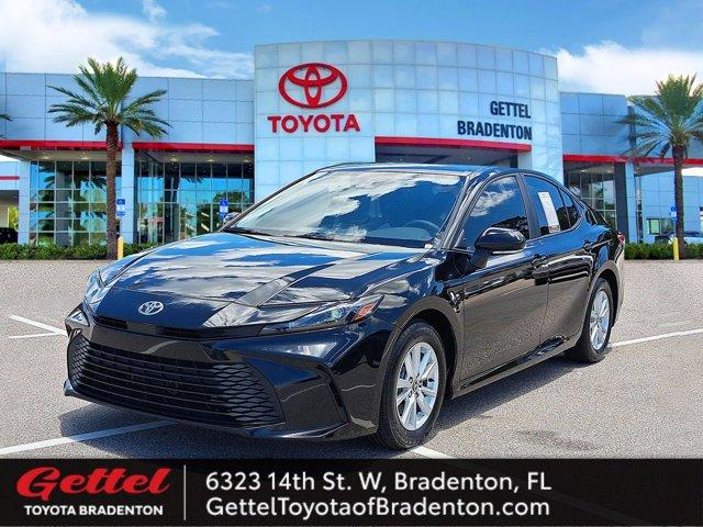 Photo of 2025 Midnight Black Metallic Toyota Camry