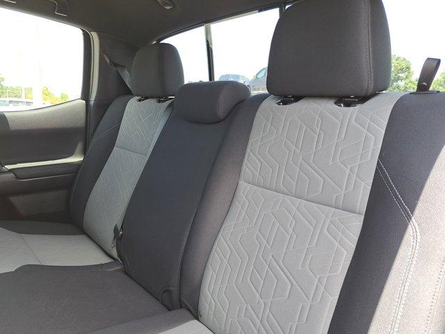Photo of 2021 Super White Toyota Tacoma