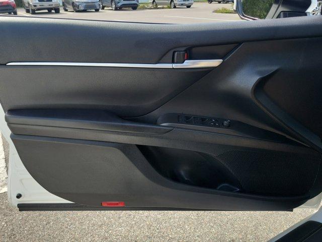 Photo of 2023 Ice Cap Toyota Camry