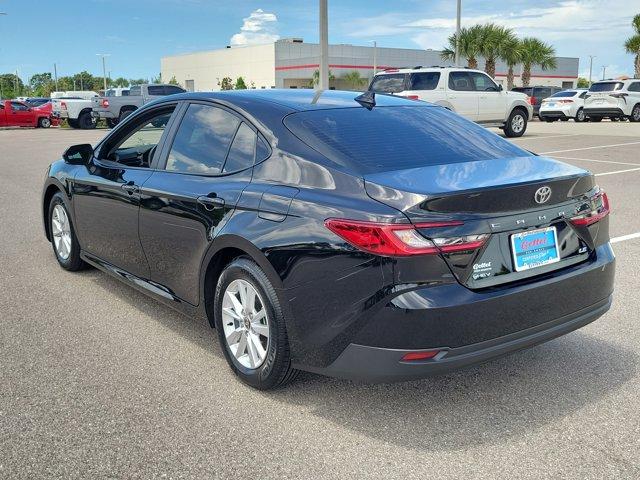Photo of 2025 Midnight Black Metallic Toyota Camry