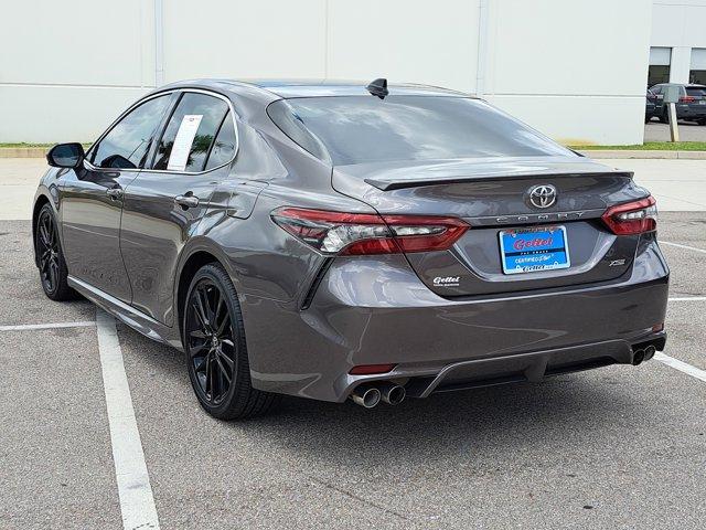 Photo of 2021 Predawn Gray Mica Toyota Camry