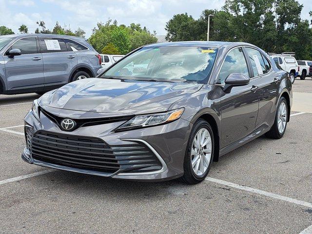 Photo of 2023 Predawn Gray Mica Toyota Camry