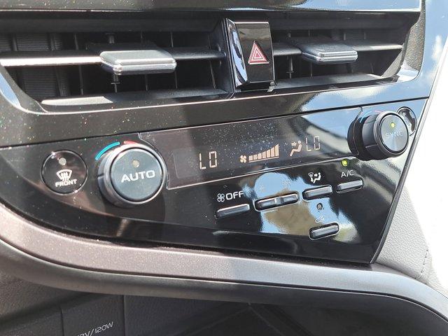 Photo of 2024 Ice Cap Toyota Camry
