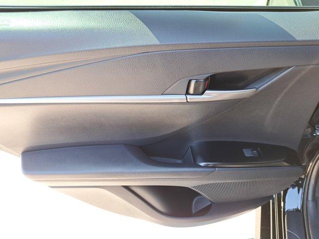 Photo of 2025 Midnight Black Metallic Toyota Camry