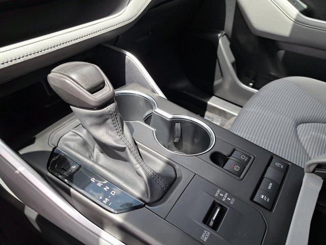 Photo of 2020 Magnetic Gray Metallic Toyota Highlander
