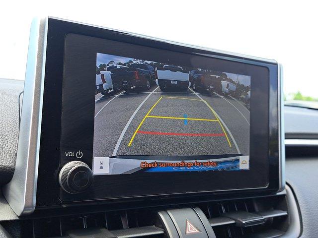 Photo of 2024 Ice Cap Toyota RAV4