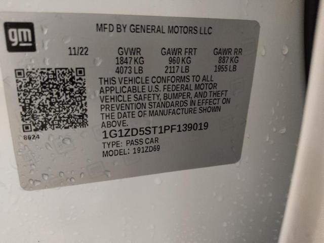 Photo of 2023 Summit White Chevrolet Malibu