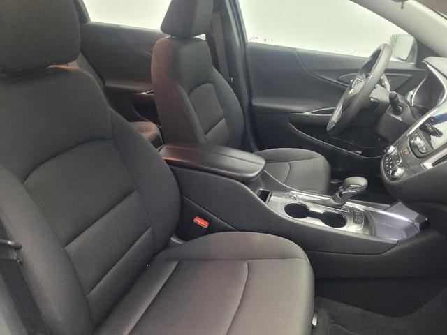 Photo of 2023 Summit White Chevrolet Malibu