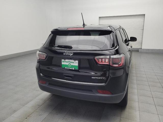 Photo of 2020 Diamond Black Crystal Pearlcoat Jeep Compass
