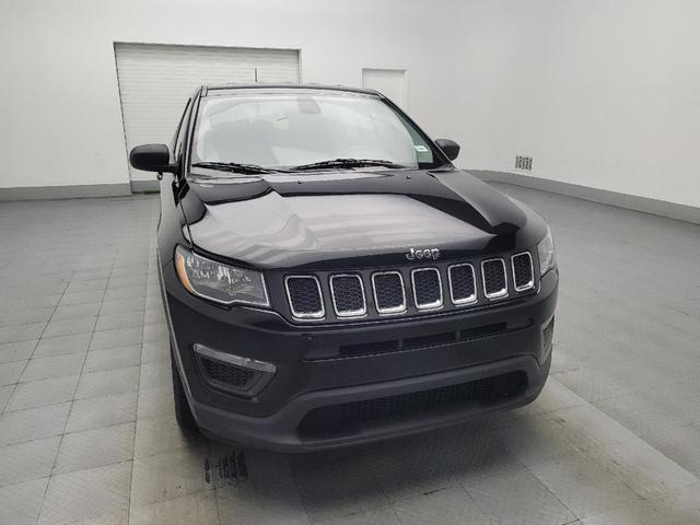 Photo of 2020 Diamond Black Crystal Pearlcoat Jeep Compass