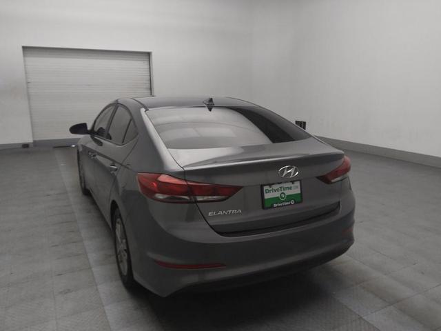 Photo of 2018 Machine Gray Hyundai ELANTRA
