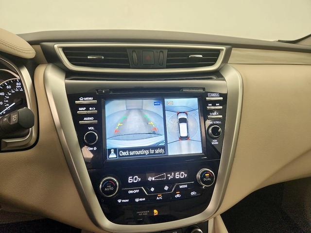Photo of 2018 White Nissan Murano