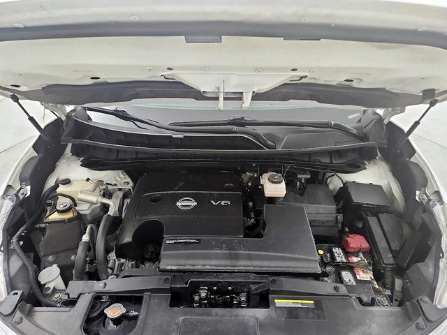 Photo of 2018 White Nissan Murano