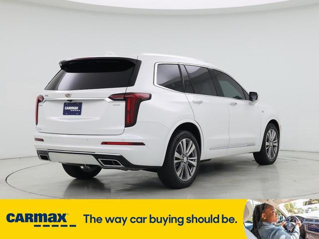 Photo of 2024 White Cadillac XT6