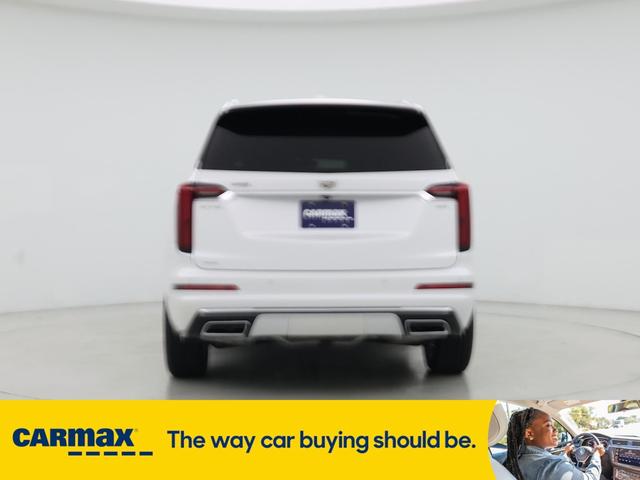 Photo of 2024 White Cadillac XT6