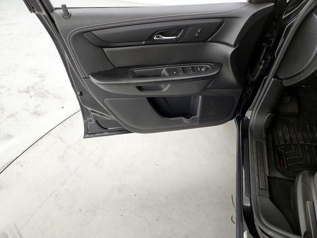 Photo of 2016 Black GMC Acadia