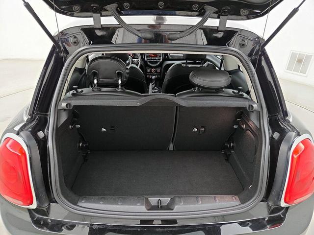 Photo of 2015 Black MINI Hardtop