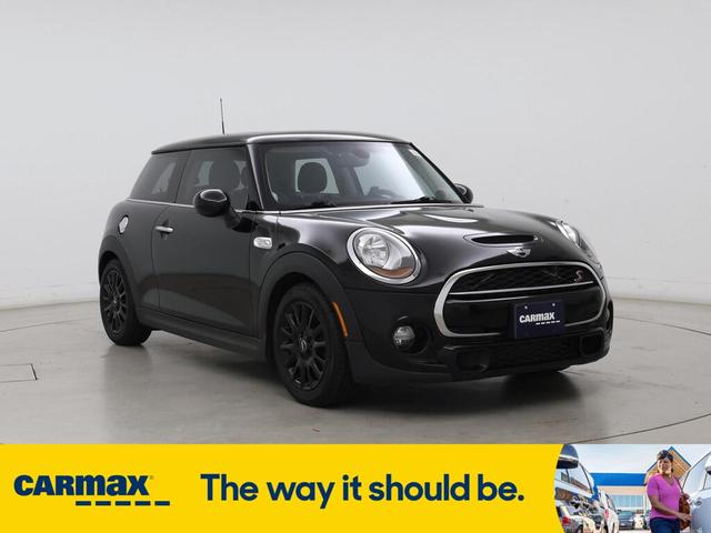 Photo of 2015 Black MINI Hardtop