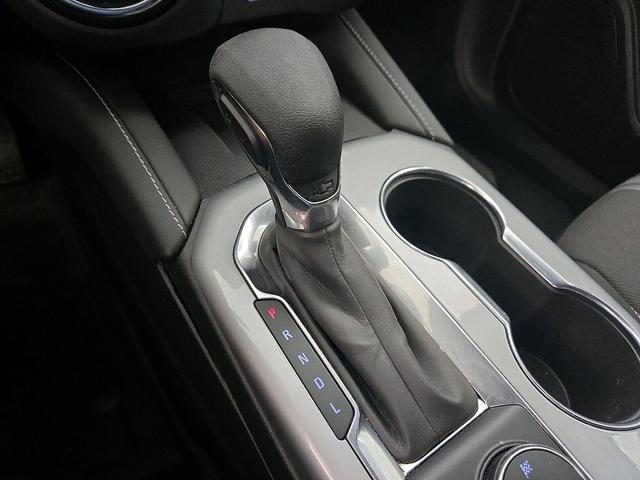 Photo of 2023 White Chevrolet Blazer